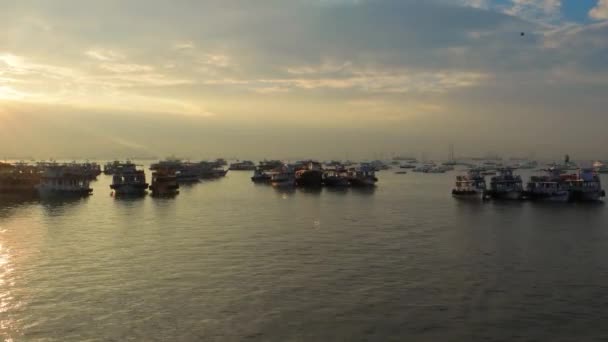 Barcos Agua Mumbai Amanecer Colaba Región Mumbai Maharashtra India — Vídeos de Stock