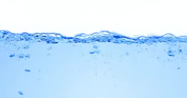 Muchas Burbujas Agua Cerca Onda Agua Abstracta Con Burbujas Cámara — Vídeos de Stock