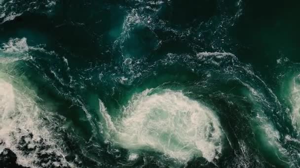 때에는 바다의 파도가 만난다 노르웨이 노르드 트라먼 스트롬 — 비디오