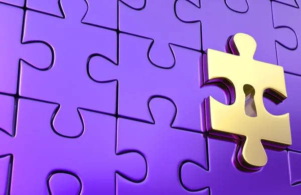son altın anahtar deliği ile metalik puzzle parçası