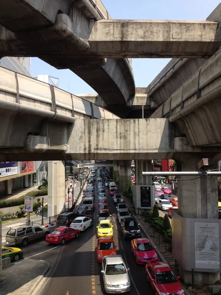 桥曼谷空中列车 图库图片