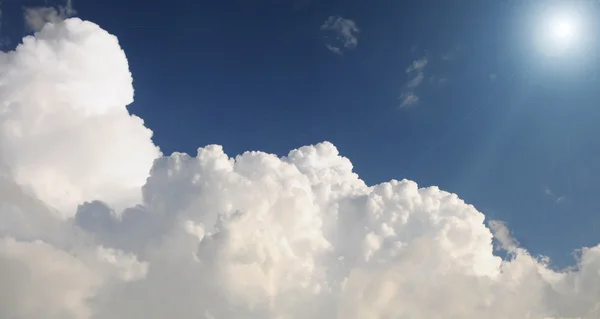 Sonnenstrahlen — Stockfoto