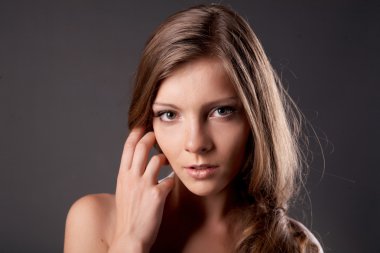 Genç gelin portresi