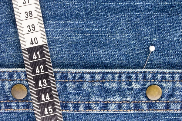 Denim en meten tape — Stockfoto