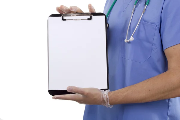 Doctor holds a clipboard — Stock Photo, Image