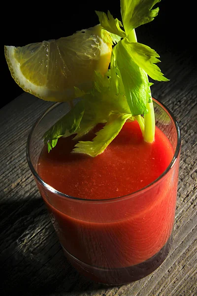 Kereviz Limonlu Bloody Mary Kokteyli — Stok fotoğraf