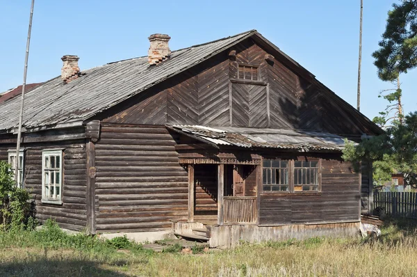 Oude houten hut — Stockfoto