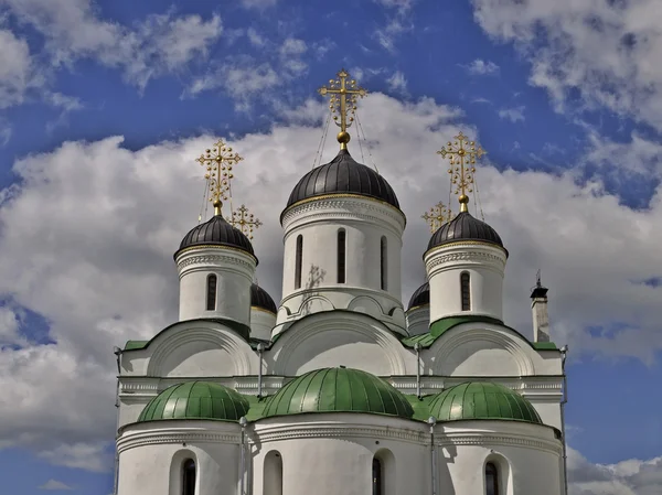 Dôme de la cathédrale orthodoxe médiévale — Photo