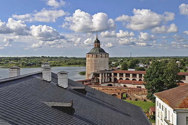 Ovansida av kirillo-belozersky kloster — Stockfoto