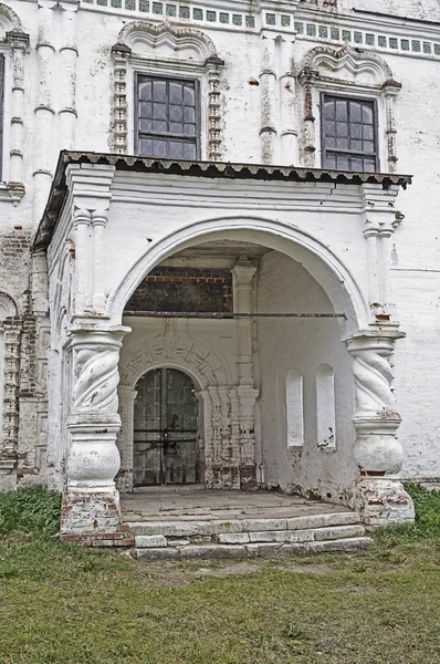 Stone porch of ancient church — Stock Photo, Image