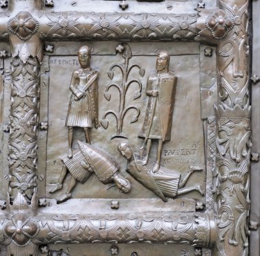 Antik Bronz kapı üzerinde kısma