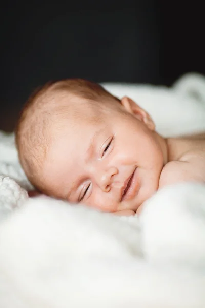 Newborn baby girl resting — ストック写真