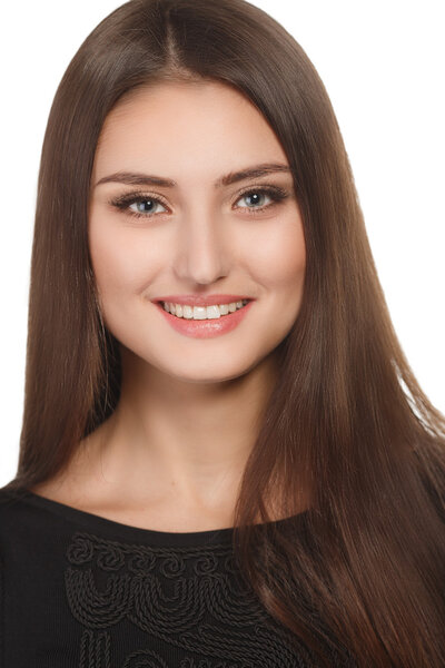 Красавица. Молодая самка трогает свою кожу
.