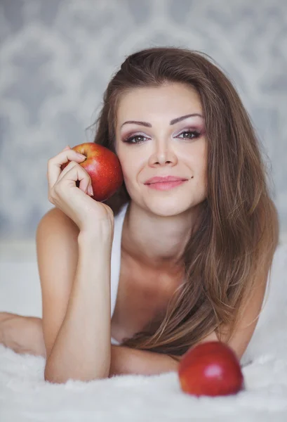 Portrait of beautiful girl — Stock Photo, Image