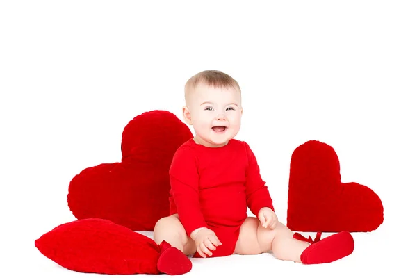 Porträt eines entzückenden kleinen Valentinsengels mit rotem, weichen Herzen auf weißem Hintergrund — Stockfoto
