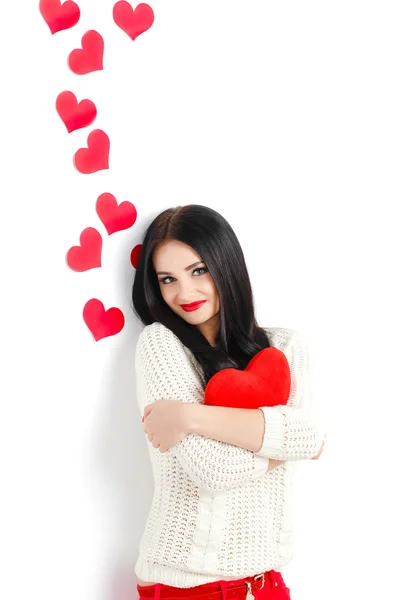 Porträt der Liebe und Valentinstag Frau hält Herz lächelnd — Stockfoto