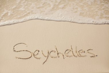 Hint Okyanusu'nun sahil üzerinde yazıt