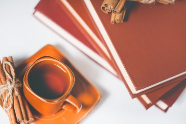 sıcak çay ile tarçın sopa