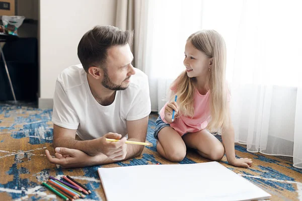 Padre Hija Casa Foto Alta Calidad — Foto de Stock