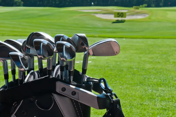 Clubs de golf sales — Photo