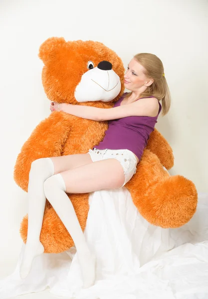 Urso de pelúcia laranja — Fotografia de Stock