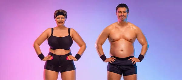 健身房里的胖男人和胖女人身体积极健康的概念. — 图库照片
