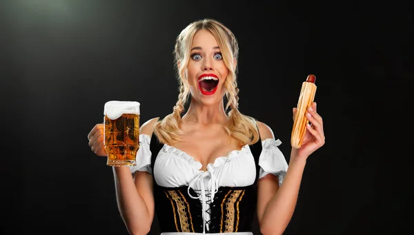 Young Sexy Oktoberfest Girl Waitress Wearing Traditional Bavarian German Dirndl — Stockfoto