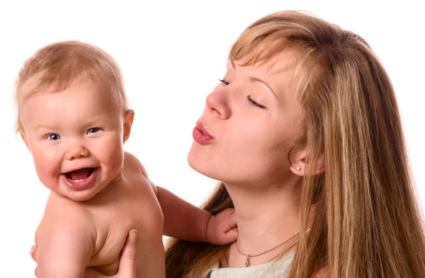 Frau hält ihr Baby — Stockfoto