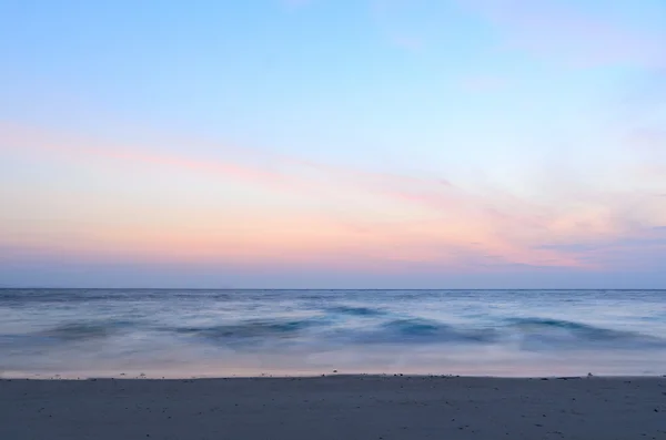 Salida del sol en el mar — Foto de Stock