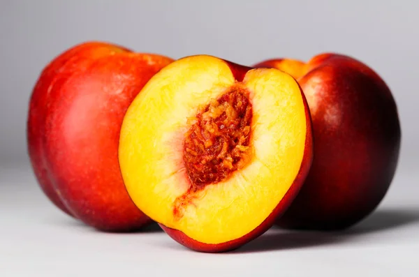 Ripe peaches — Stock Photo, Image