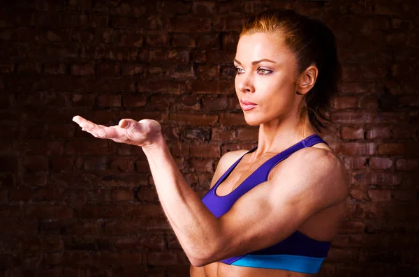 Mujer fuerte — Foto de Stock