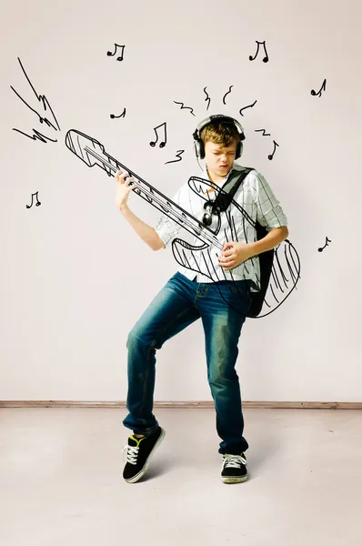 Jouer de la guitare dessinée — Photo