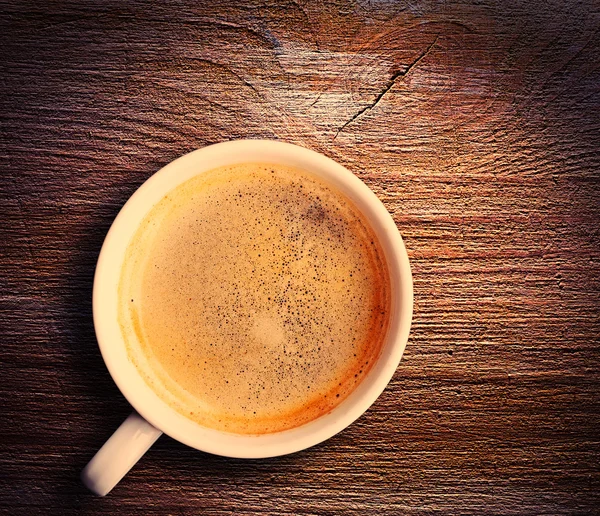 Tasse frischen Espresso auf dem Tisch — Stockfoto