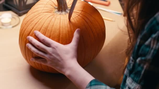 Preparing Pumpkin Halloween Taking Out Lid Seeds Woman Sitting Carving — Stockvideo