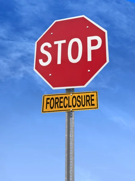 Conceptual stop sign with word foreclosure — Stock Photo, Image