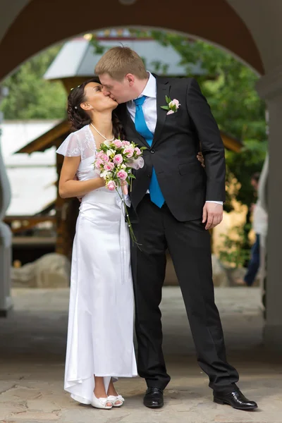 Casal bonito beijando — Fotografia de Stock