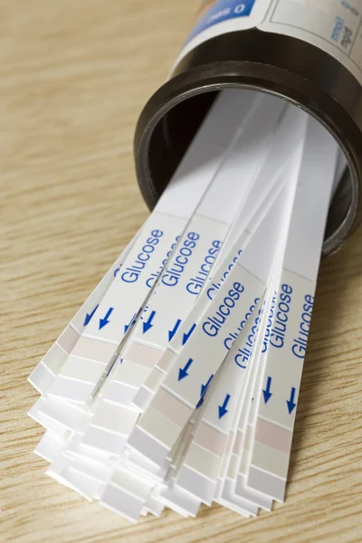 Garrafa de tiras indicadoras para testes de glicose no sangue — Fotografia de Stock
