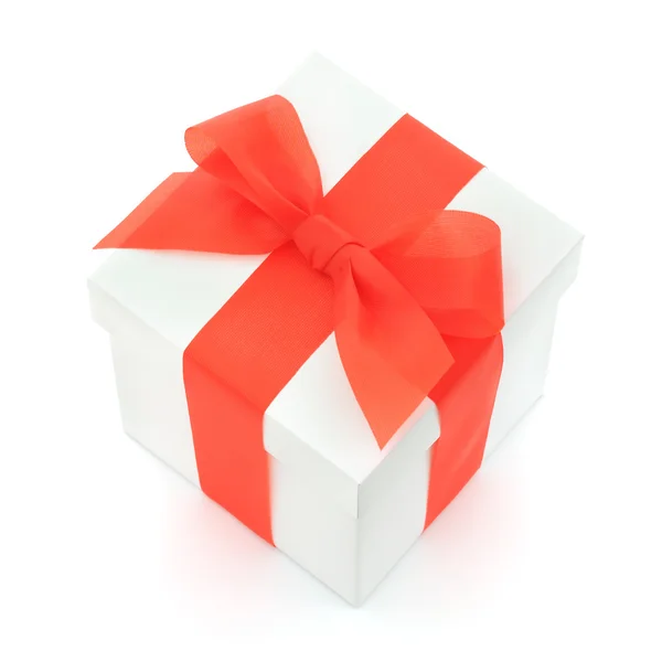 Izole hediye kutusu — Stok fotoğraf