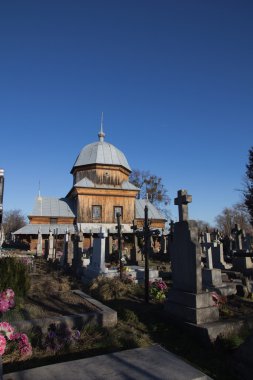 eski ahşap Kilisesi ve mezarlığı