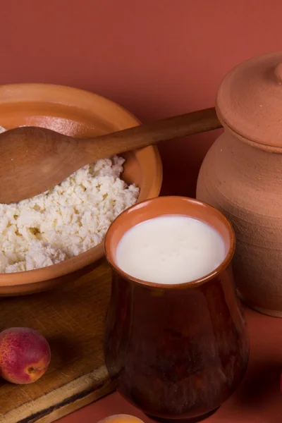 Stillleben mit mit Milchprodukten — Stockfoto