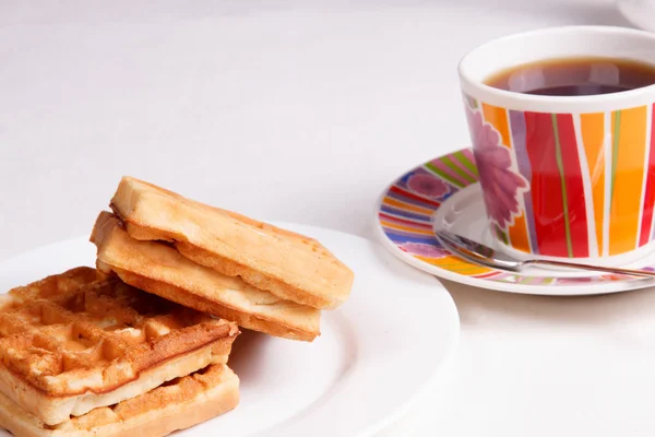 Waffle ve çay — Stok fotoğraf