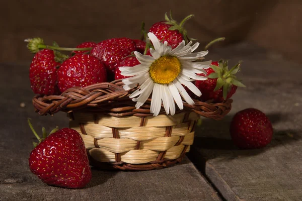 Strawberries in a basket — Stock Photo, Image