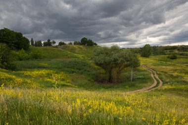 Yaz aylarında bulutlu gün