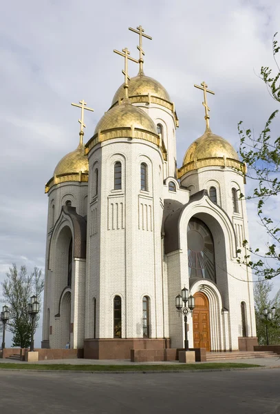 Temple de tous les saints sur un monticule funéraire, ville Volgograd, Russie — Photo