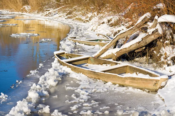 Fiume invernale — Foto Stock