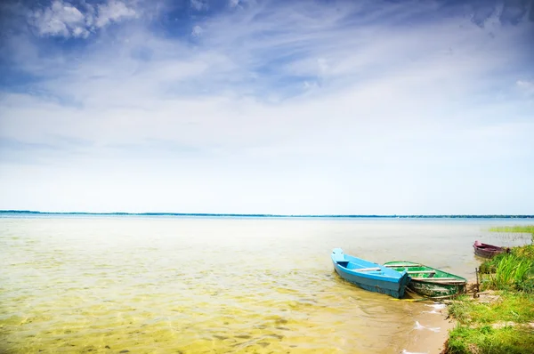 The bank of lake — Stock Photo, Image