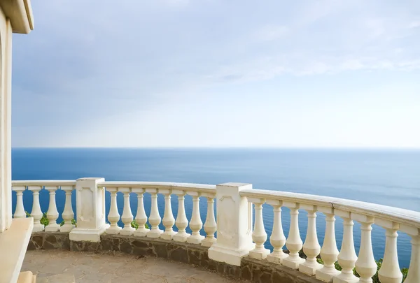 taş balkon