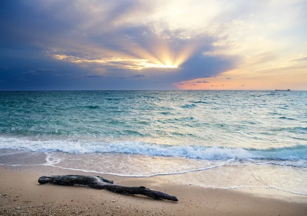 Pôr do sol no mar — Fotografia de Stock