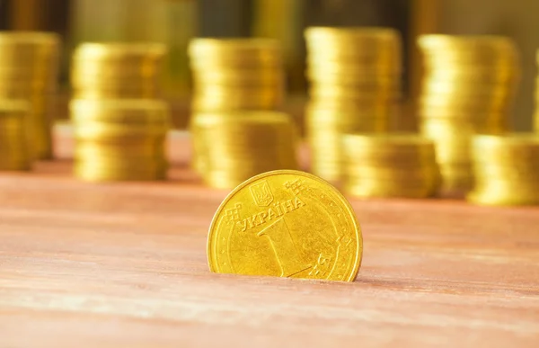 Ukrainska hryvnias, högen av mynt. — Stockfoto