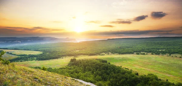 Sunset in summer mountains. — Stock Photo, Image